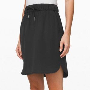 Lululemon 8 NWOT On the Fly skirt size 8